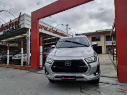 TOYOTA - HILUX 2.8 SRX 4X4 CD 16V DIESEL 4P AUTOMÁTICO - 2022/2022 - CINZA - R$ 249.000,00